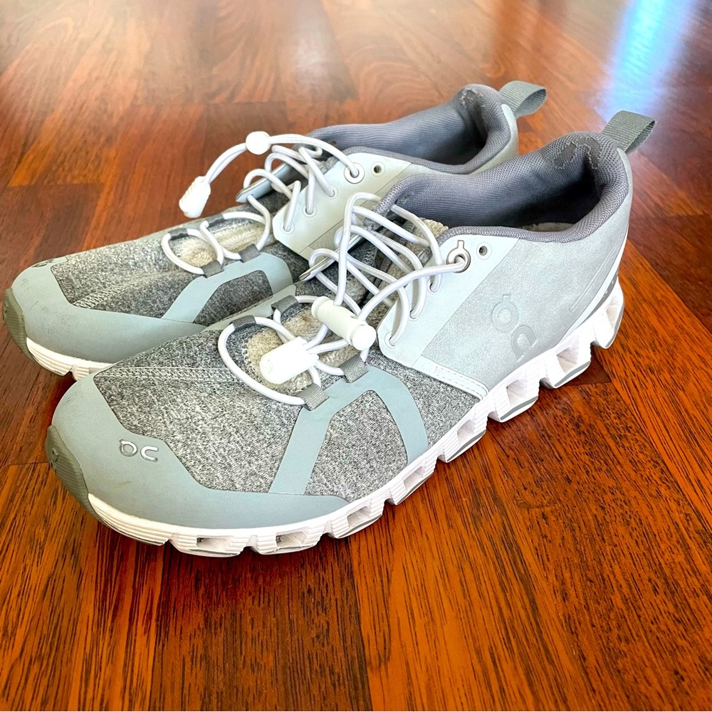 On Cloud Women's Swiss Engineering  Gray Running Shoes Sneakers US 8